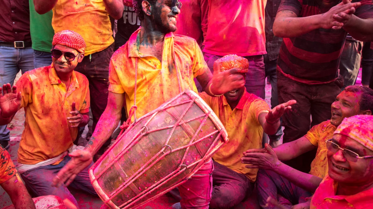 How to Holi
