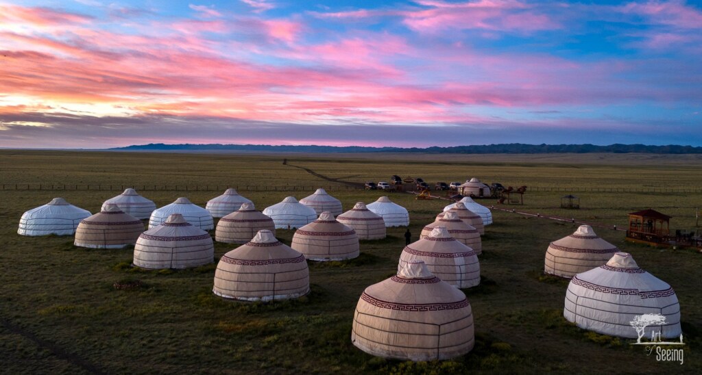 A photograph from the Art of Seeing Mongolia Golden Eagles & Gobi Desert adventures