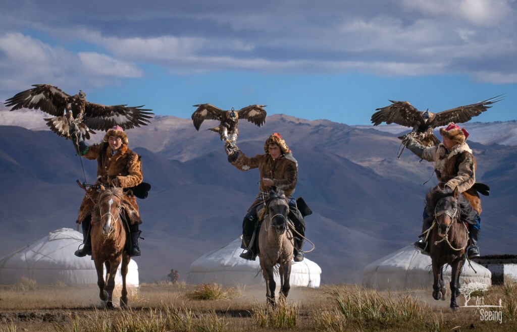 A photograph from the Art of Seeing Mongolia Golden Eagles & Gobi Desert adventures